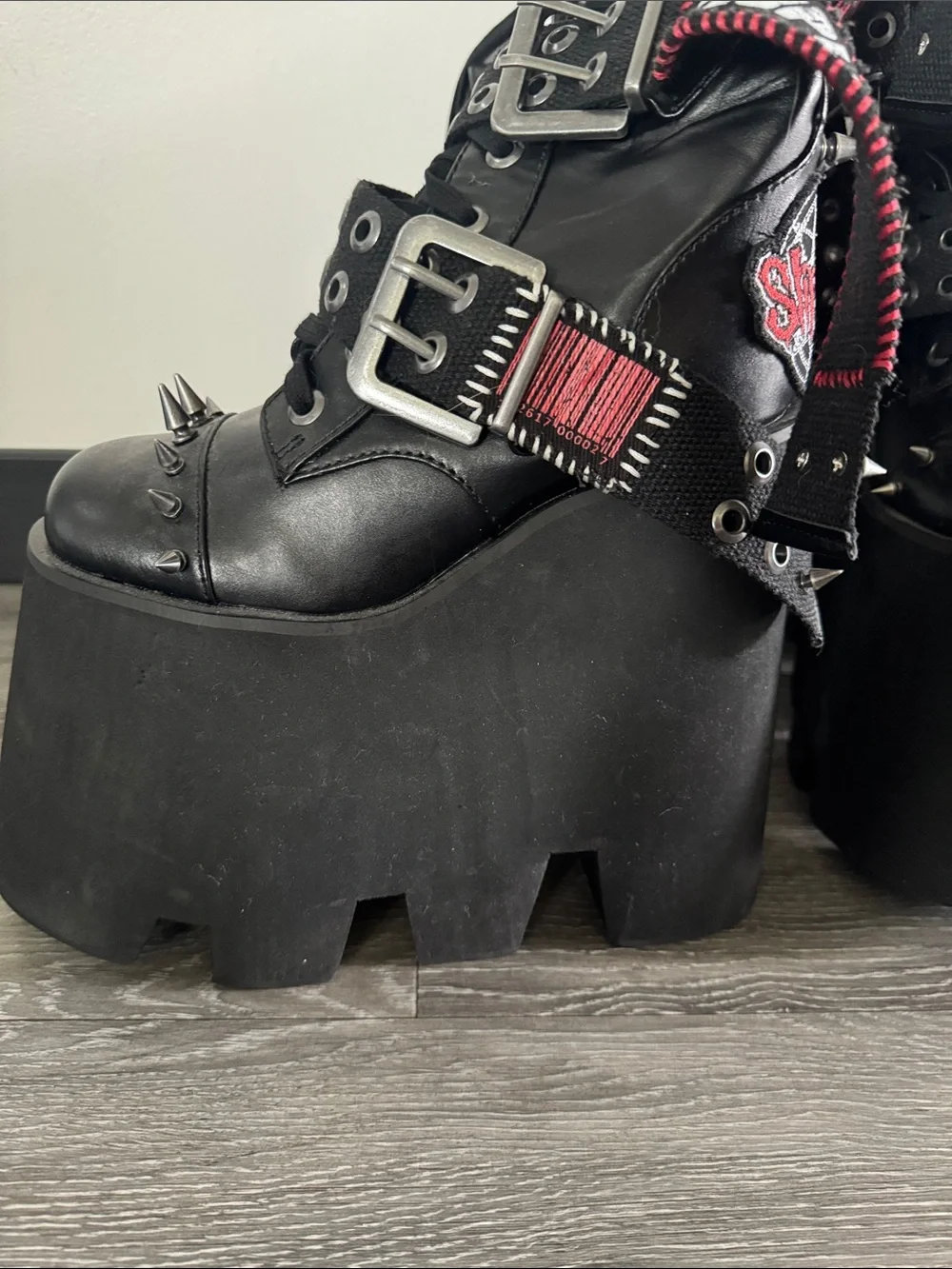 Dolls Kill Black Platform Slipknot Boots. People equal 💩. Rare worn once. - Picture 3 of 4
